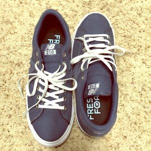 NWOT never worn New Balance 210’s